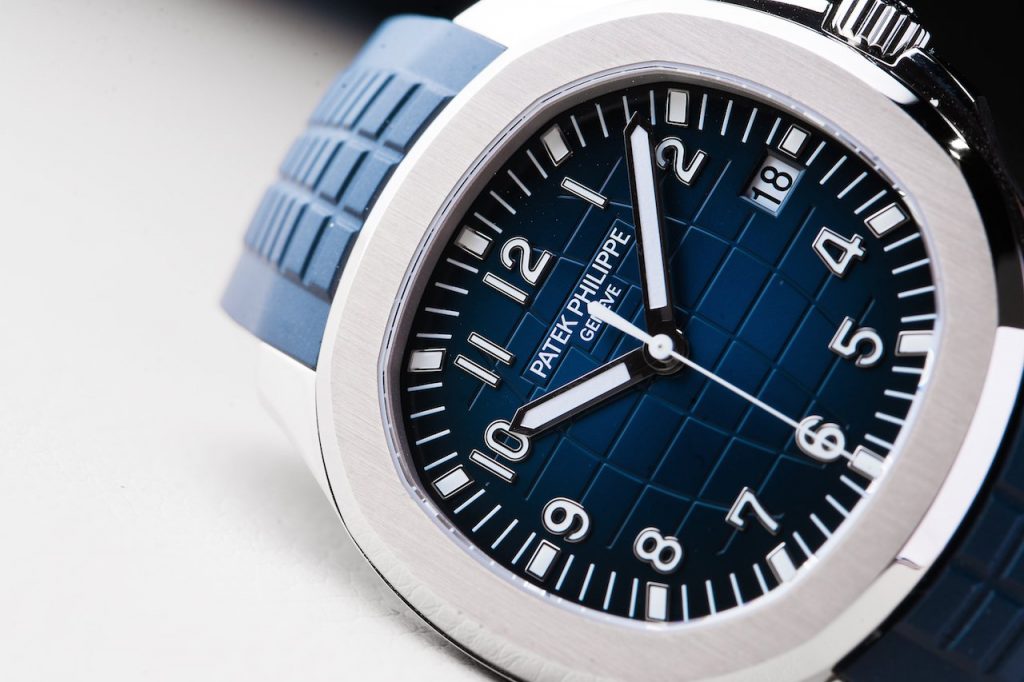 Green or Blue? A Pair of Replica Patek Philippe Aquanaut 5168G “Jumbo ...